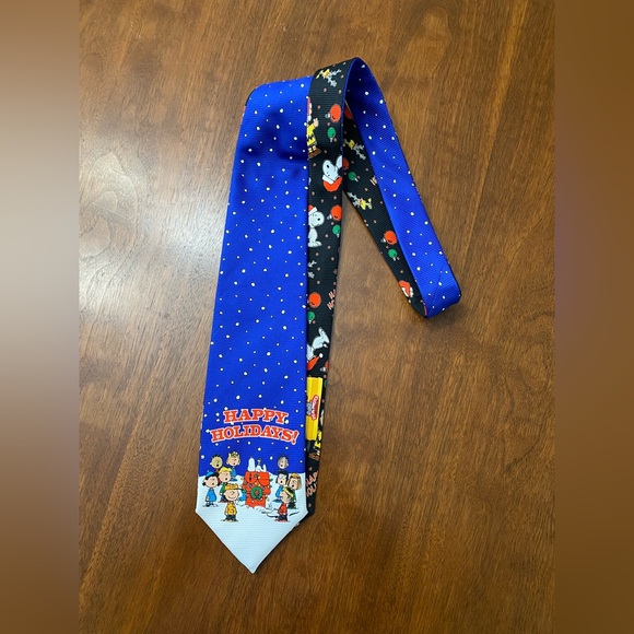 Reversible Happy‎ Holidays Peanuts Tie - Picture 1 of 3